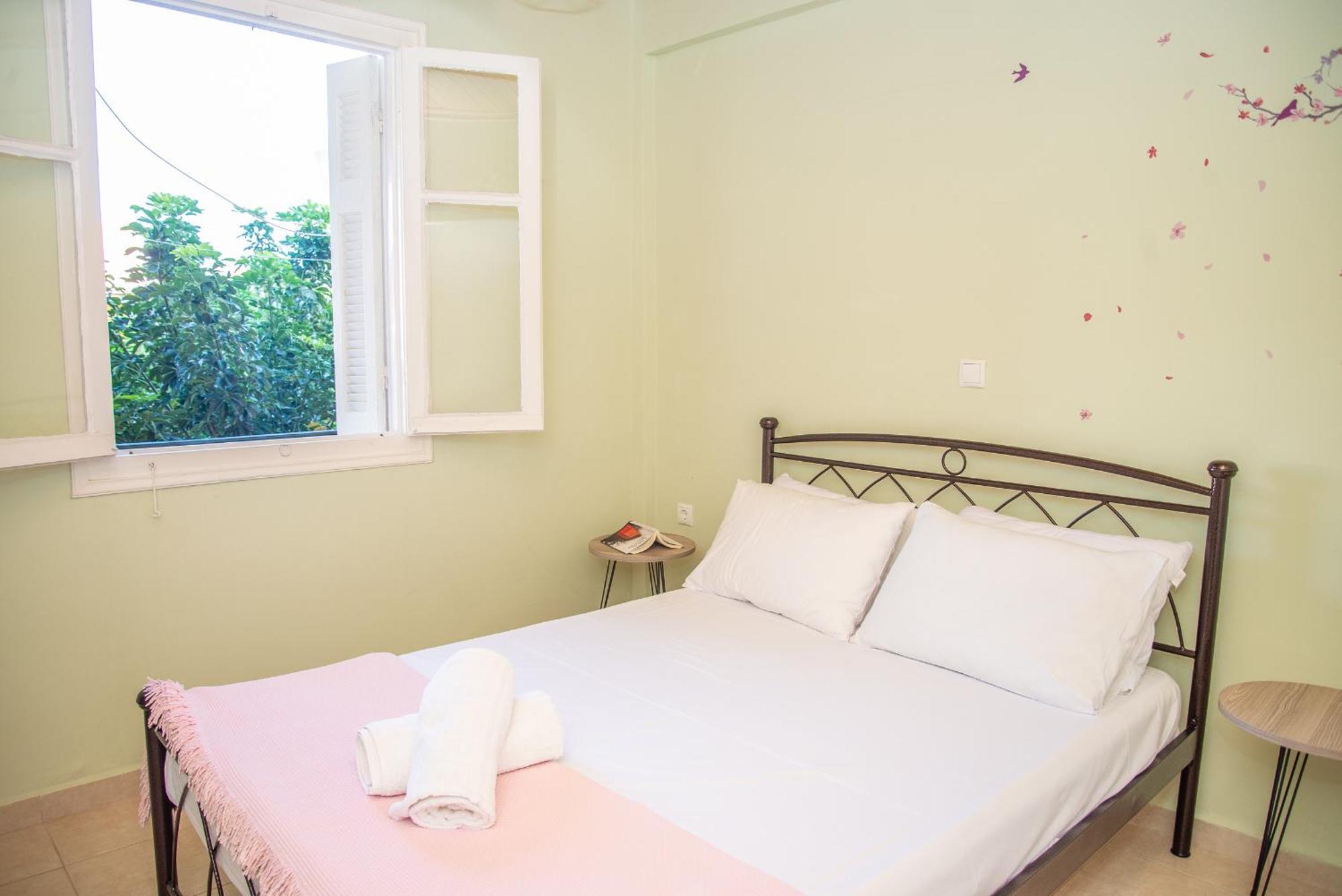 The Grapevine Rooms Poros  Exterior photo