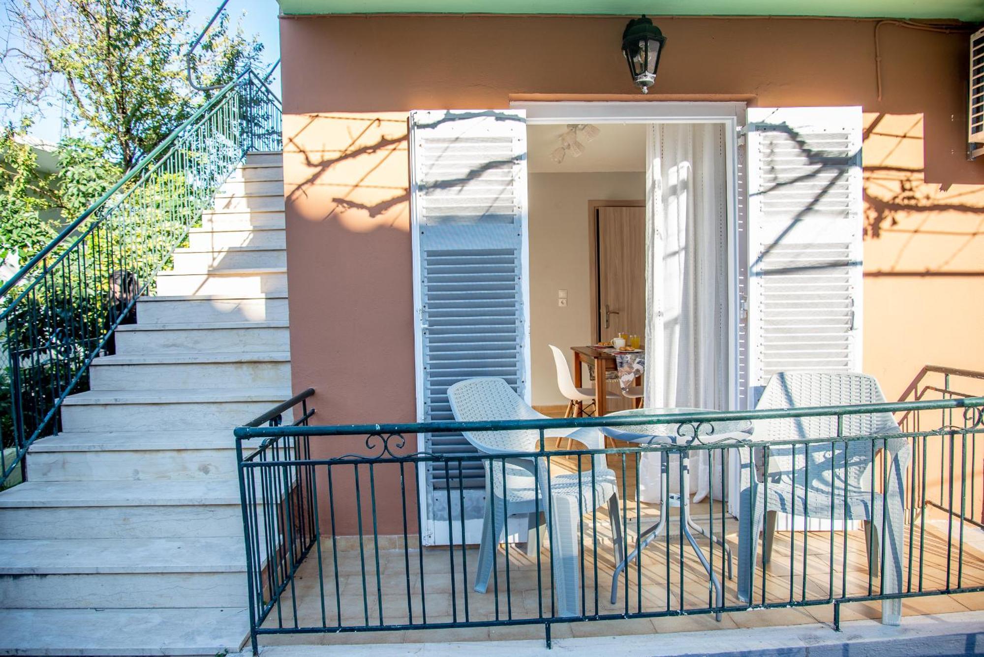 The Grapevine Rooms Poros  Exterior photo